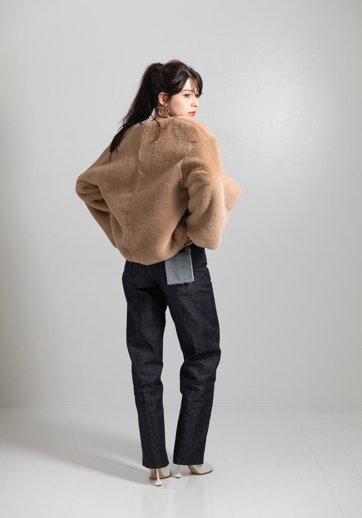 Fur coat – em.