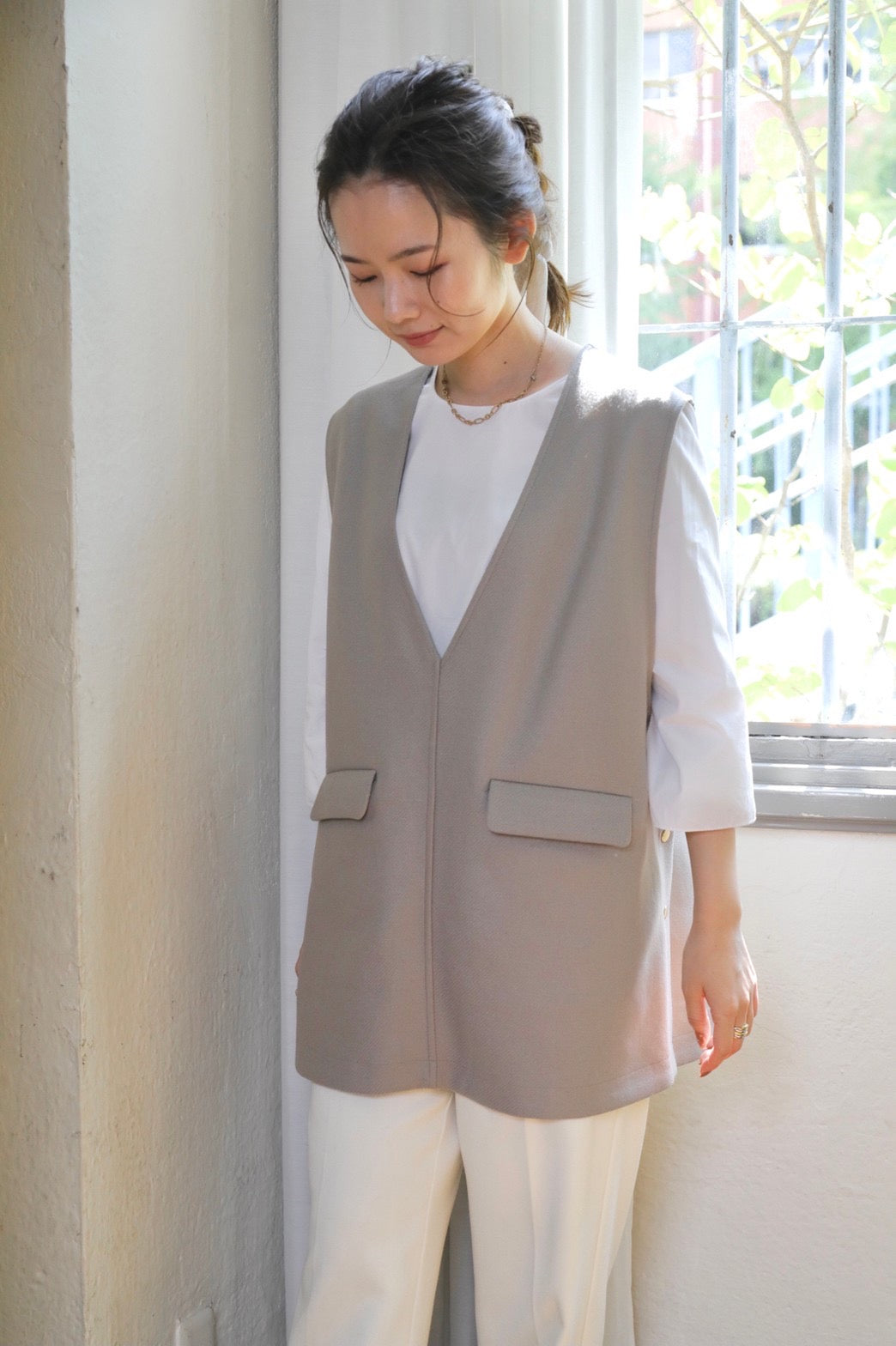 【Maiさんコラボ】V-neck vest pull-over